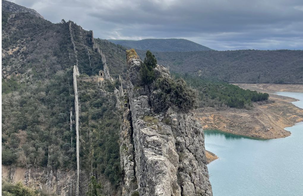 Muralla de Finestres visitar